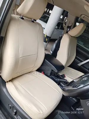 /Toyota Dyna Car Seat Overs :
