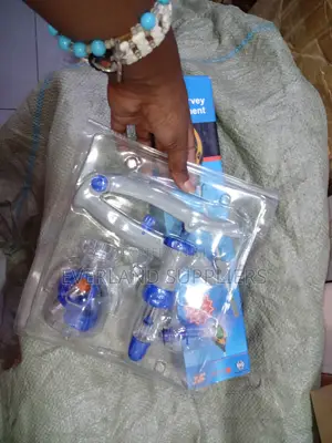 Easy-to-Operate Poultry Vaccinator - 5 Ml