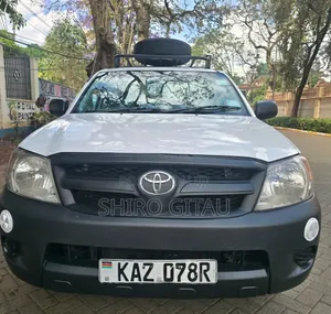 Toyota Hilux 2007 White