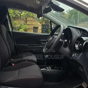 Toyota Vitz 2019 Silver
