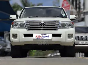 Toyota Land Cruiser 4.6 V8 ZX 2015 White