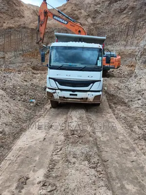 2019 Mitsubishi Fuso Fj Tipper