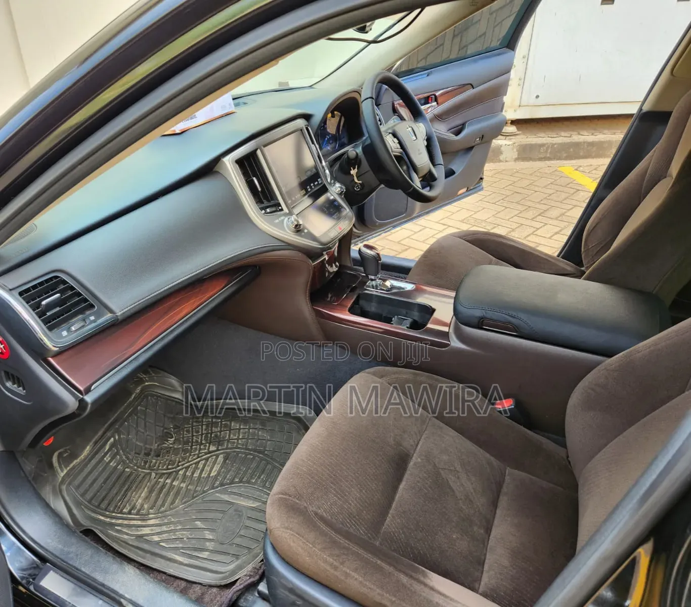 Toyota Crown 2015 Black