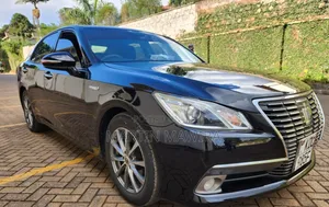 Toyota Crown 2015 Black