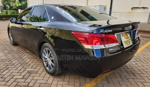 Toyota Crown 2015 Black