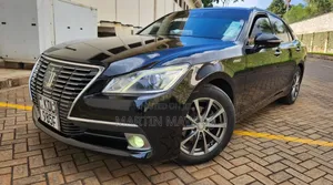 Toyota Crown 2015 Black