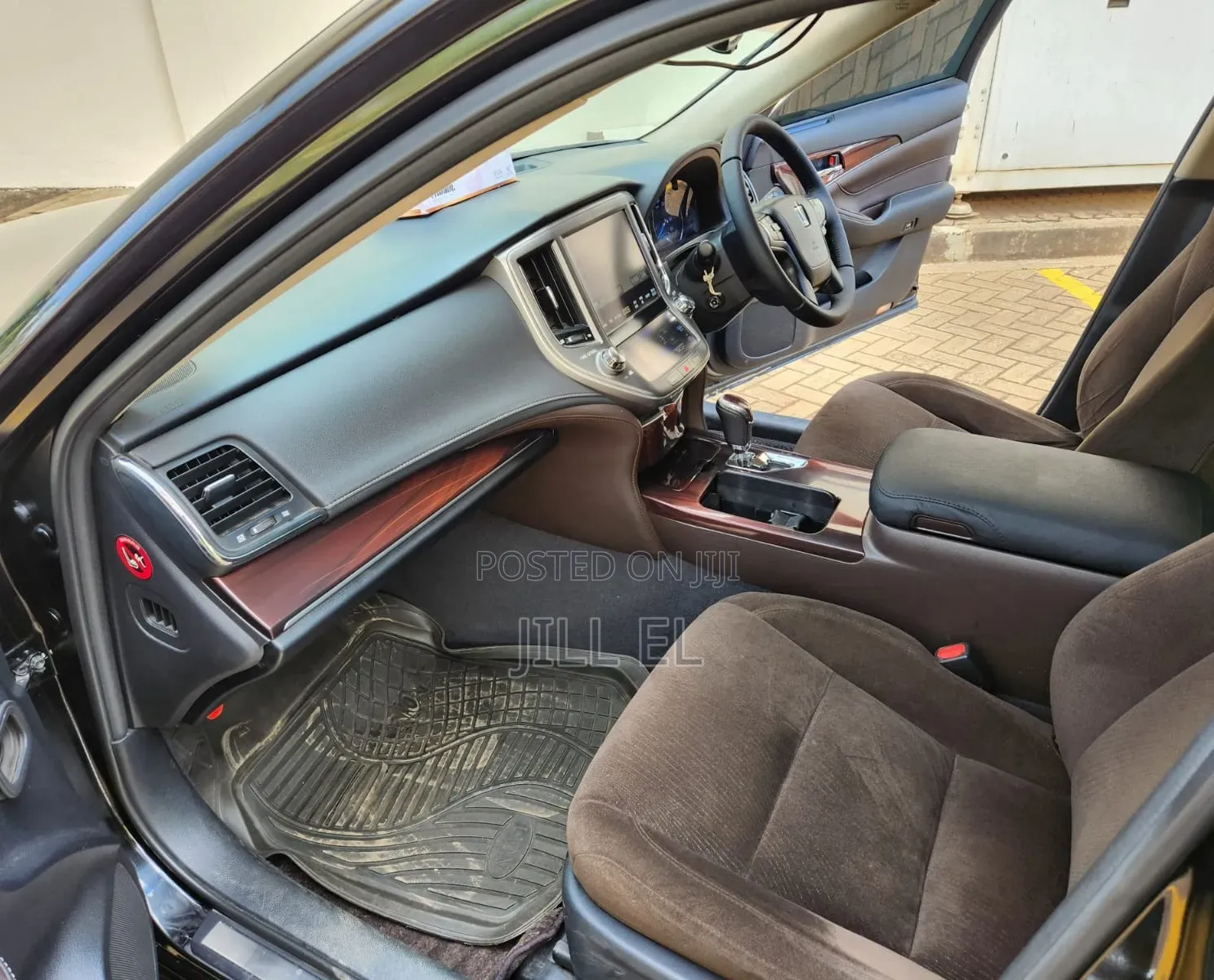 Toyota Crown 2015 Black