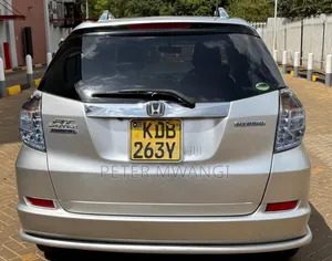Honda Fit Shuttle 2012 Silver