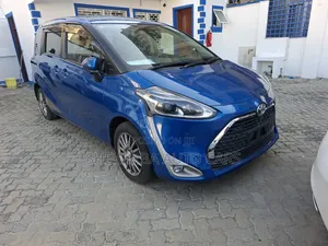 Toyota Sienta 2020 Blue