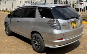 Honda Fit Shuttle 2012 Silver