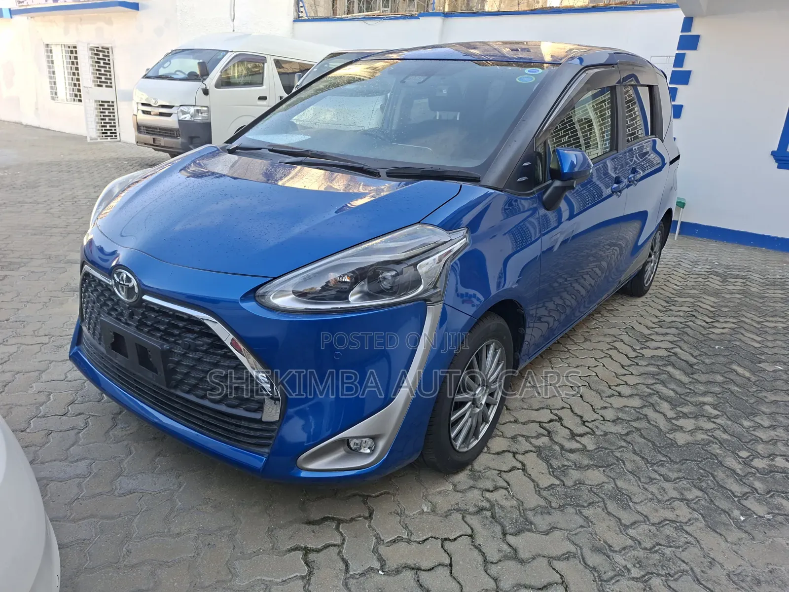 Toyota Sienta 2020 Blue