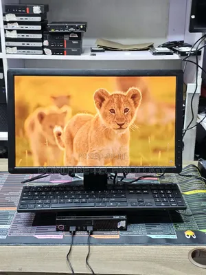 Desktop Computer Lenovo ThinkCentre M93 4GB Intel Core i3 SSD 128GB