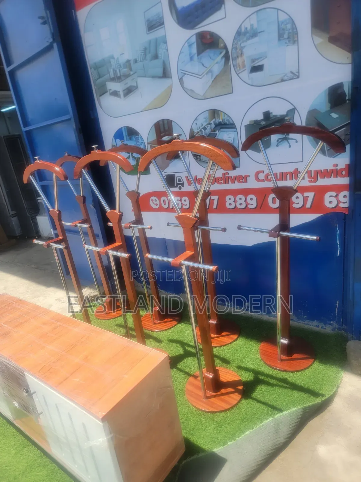 Wooden Office Coat Hanger Stand