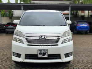 Toyota Vellfire 2014 White