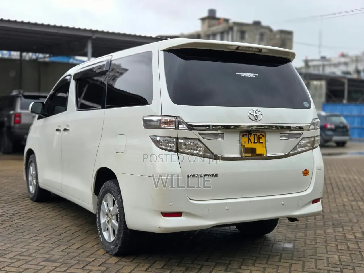 Toyota Vellfire 2014 White
