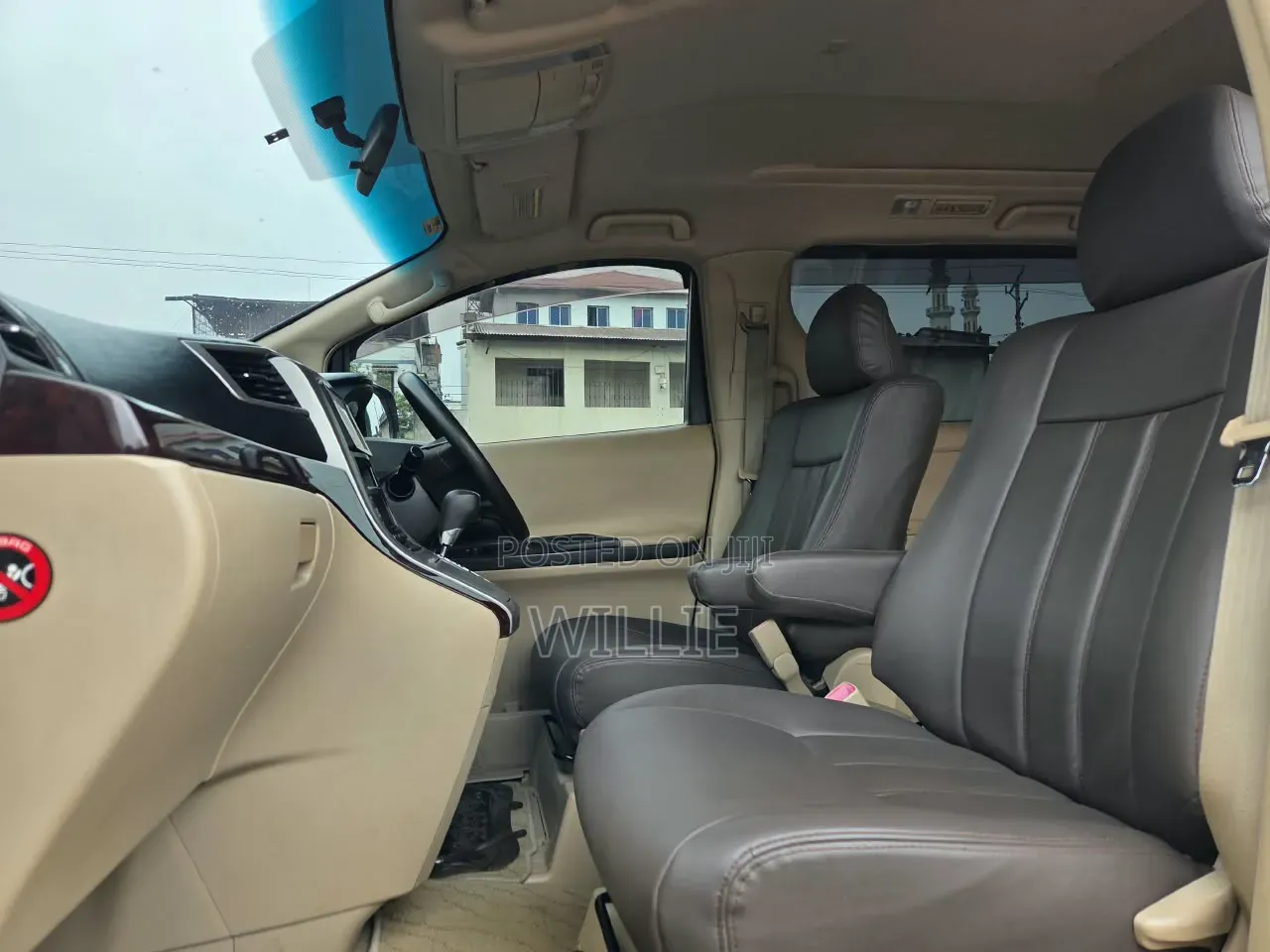 Toyota Vellfire 2014 White