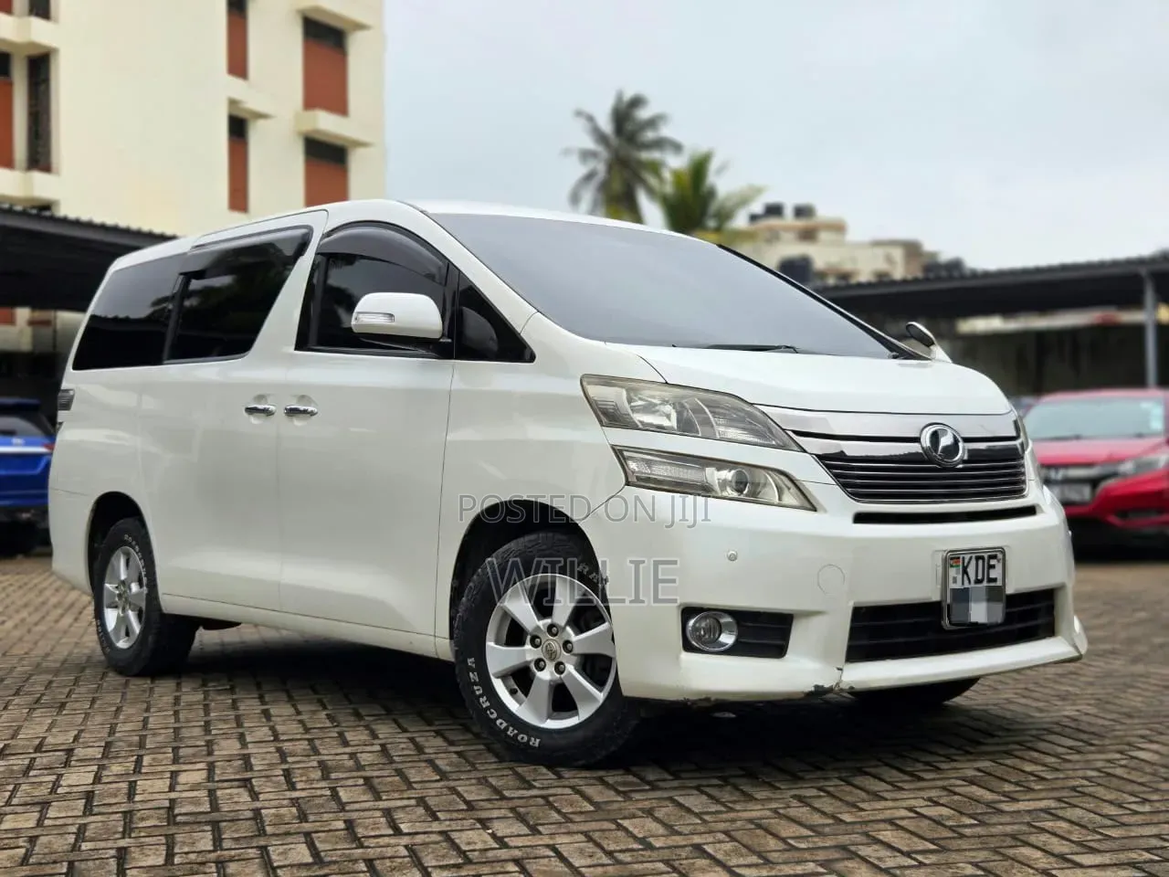 Toyota Vellfire 2014 White