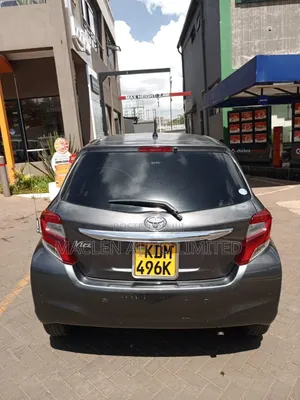 Toyota Vitz 2016 Gray
