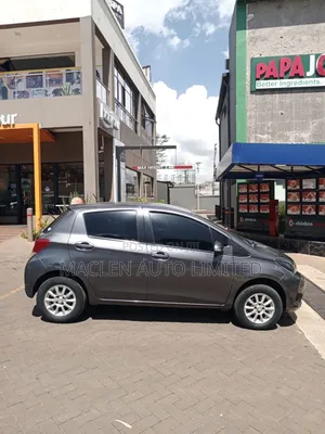 Toyota Vitz 2016 Gray