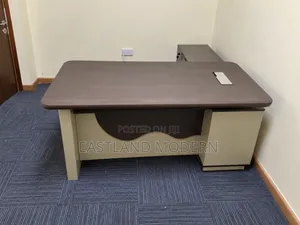 Executive Office Table – Modern Managerial Office Desk