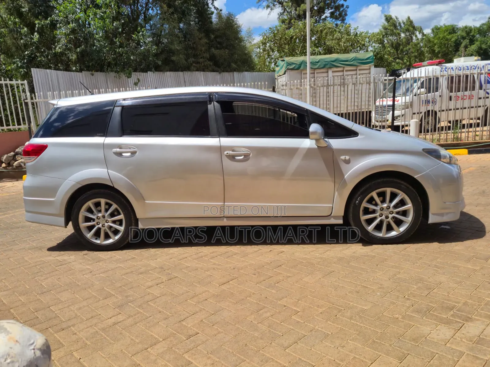 Toyota Wish 2012 Gray