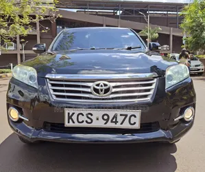 Toyota Vanguard 2011