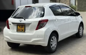 Toyota Vitz 2013 White