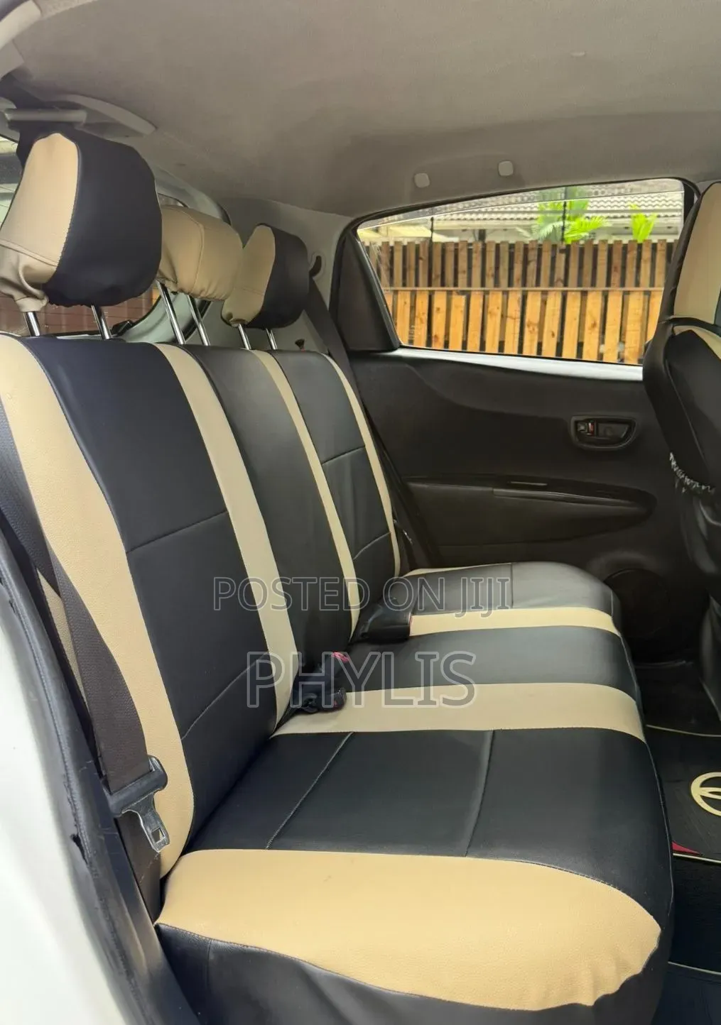 Toyota Vitz 2013 White