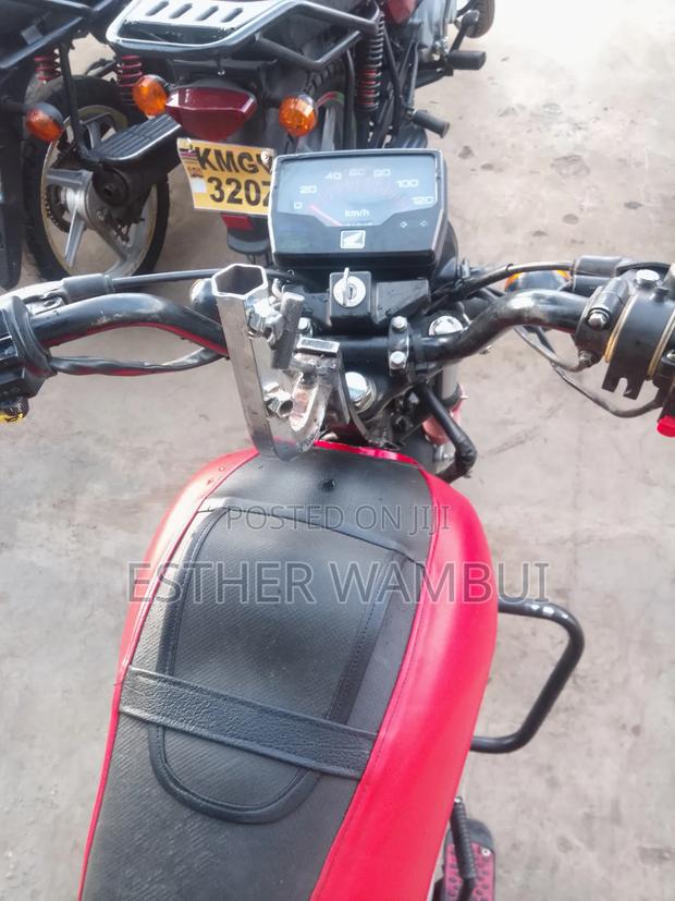 Honda CBR 2022 Red - thumbnail 4