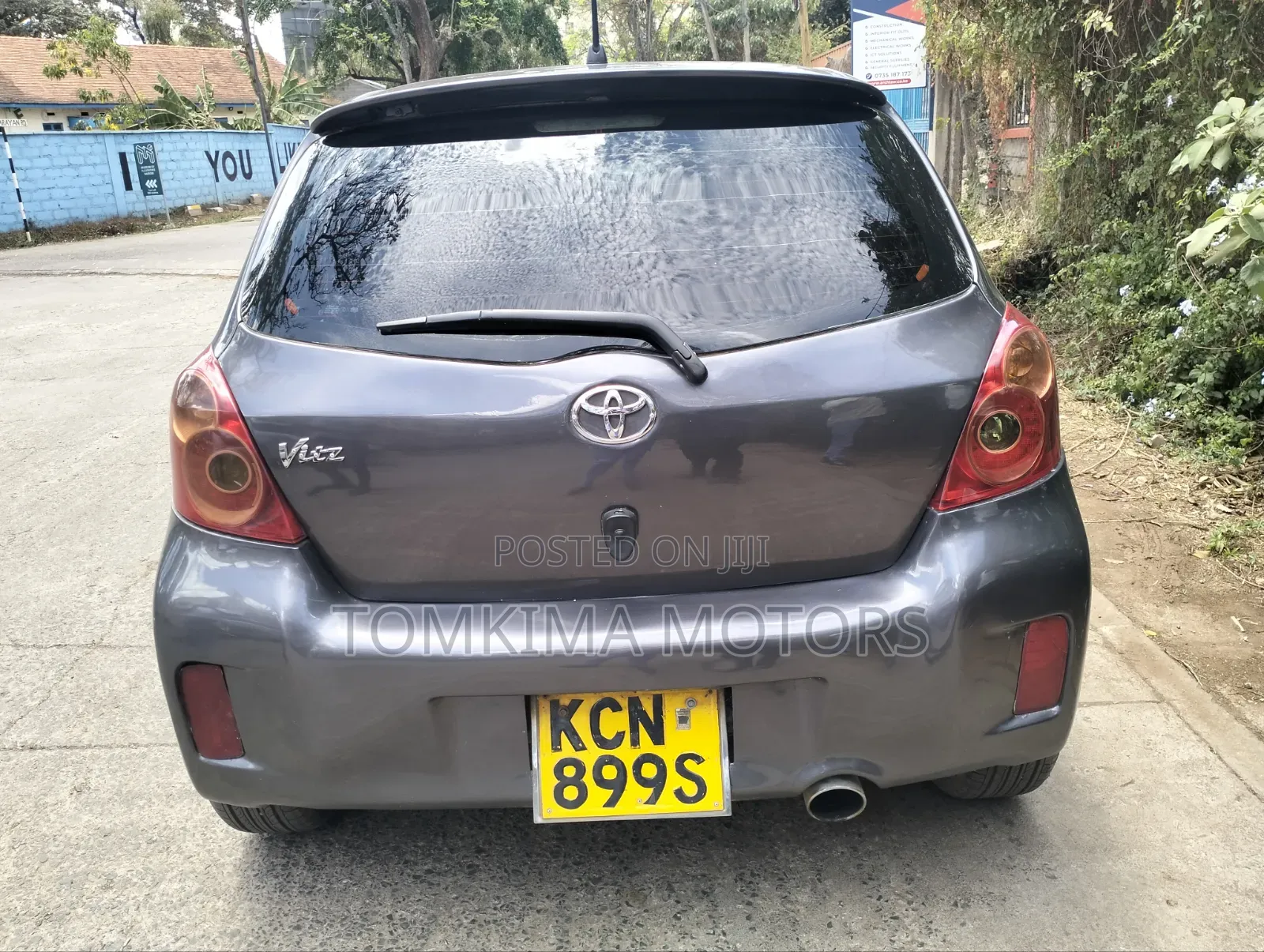 Toyota Vitz 2010 Gray