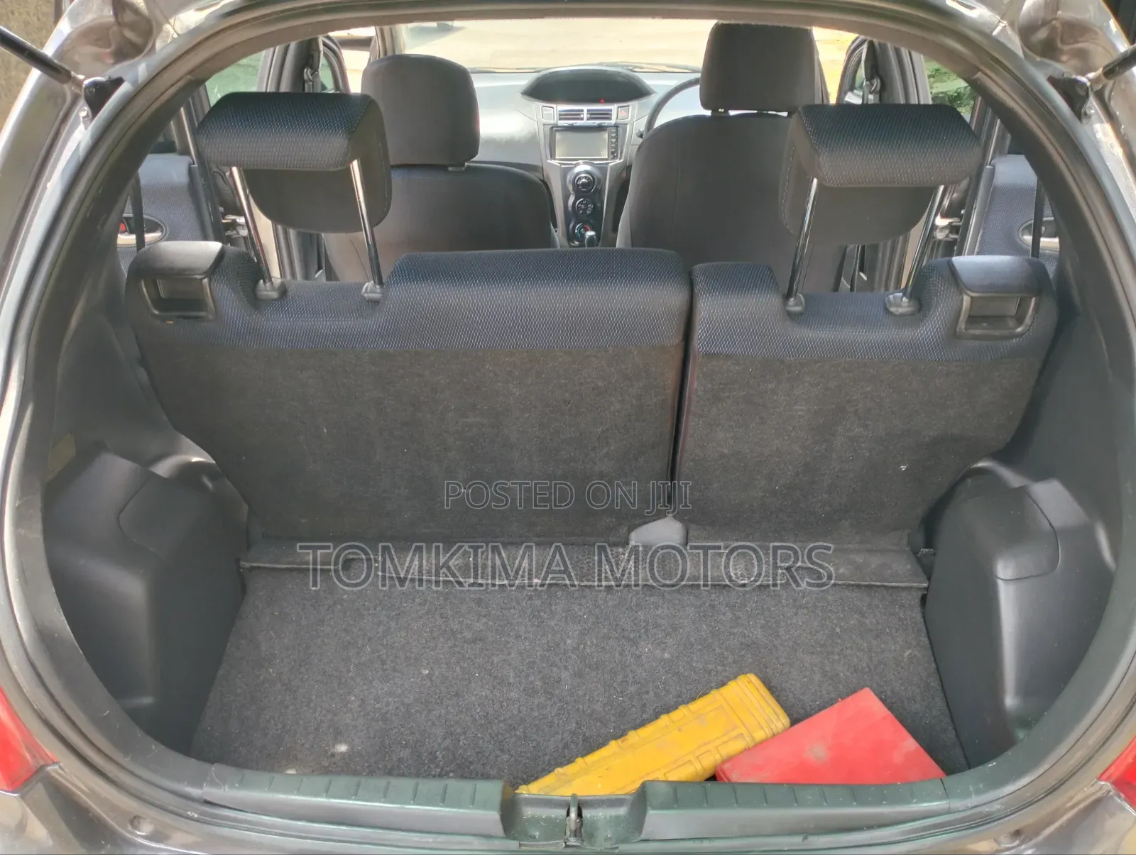 Toyota Vitz 2010 Gray