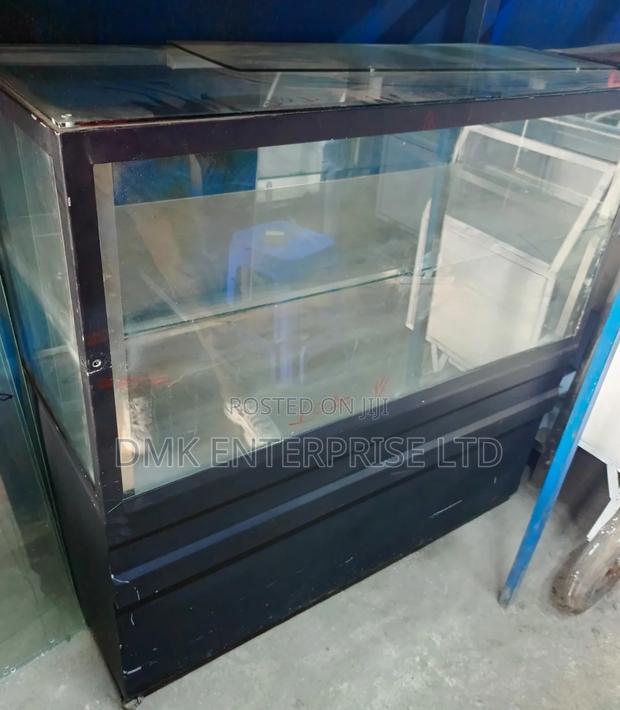 Commercial Cake Display Chiller - main view