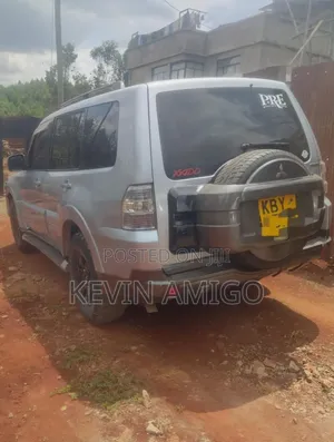 Mitsubishi Pajero 2007 Silver