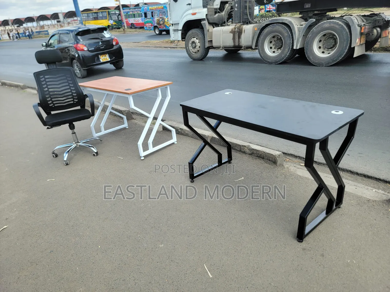 Modern Black Office Desk – Computer Table With Metallic Frame