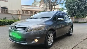Toyota Auris 2008 Gray