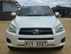 Toyota RAV4 2012 White