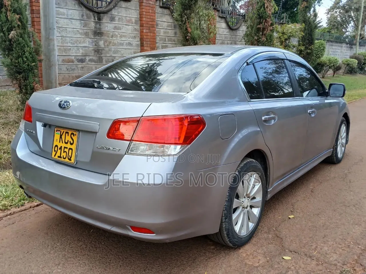 Subaru Legacy 2011 Gray
