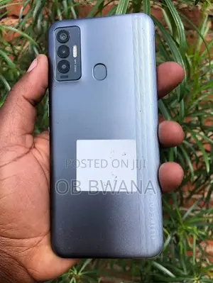 Tecno Camon 18i 128 GB Blue