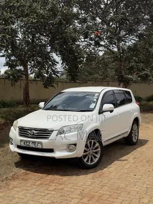 Toyota Vanguard 2013 Pearl