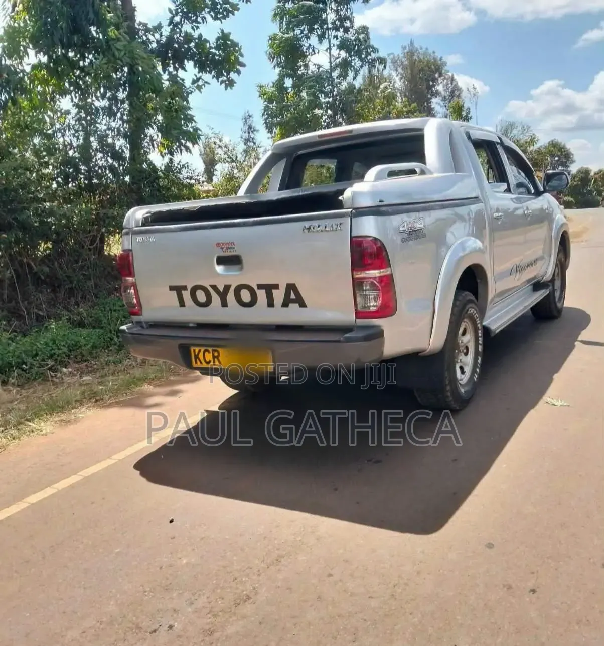 Toyota Hilux 2012 Gray
