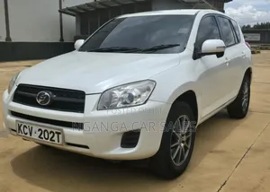 Toyota RAV4 2012 White