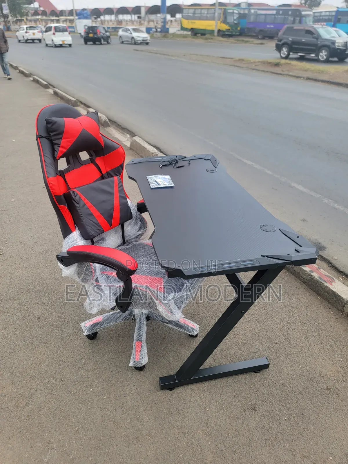 Modern Computer and Gaming Table and Gaming Chair