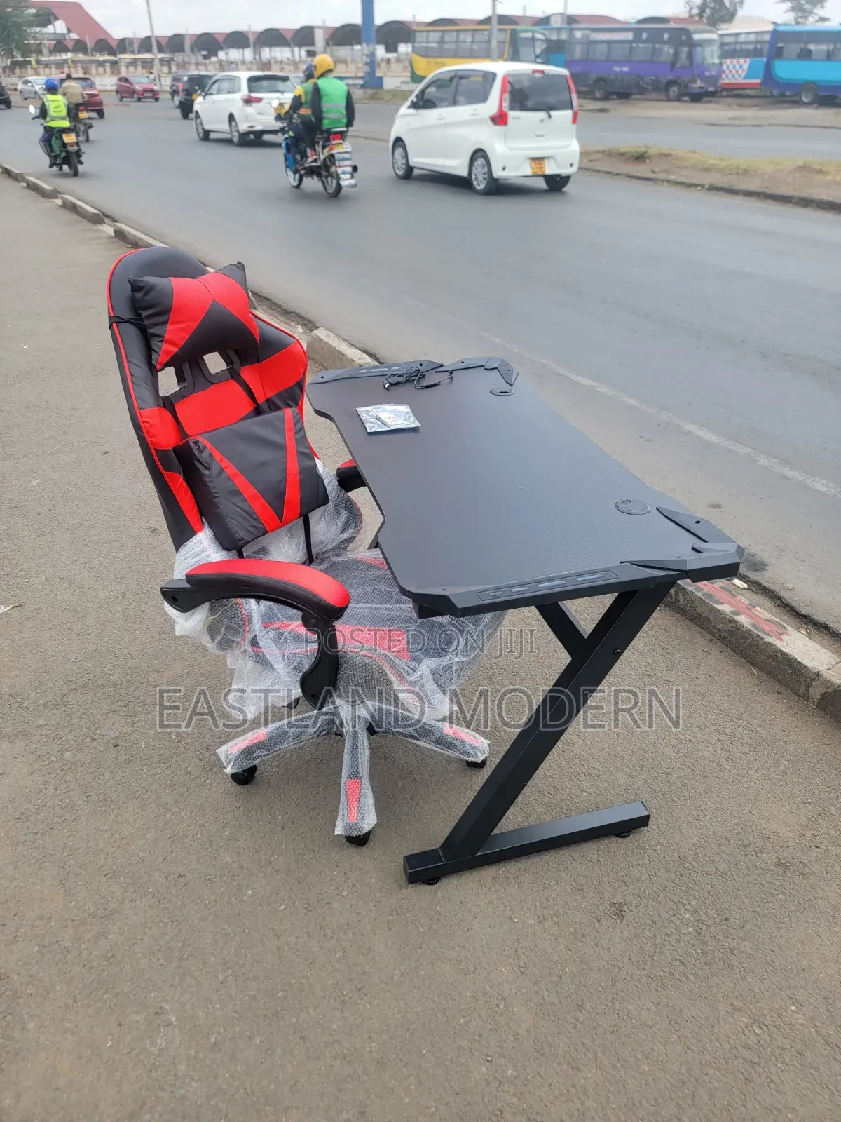Modern Computer and Gaming Table and Gaming Chair