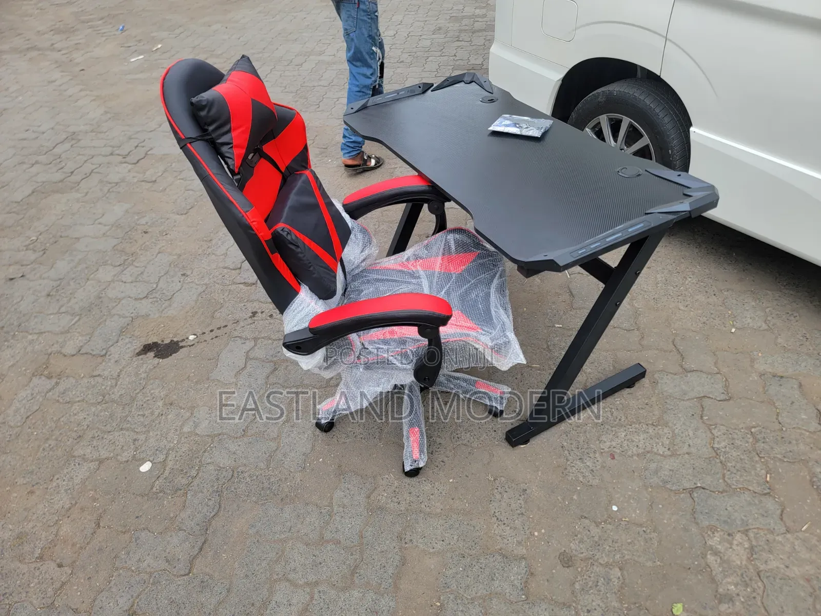 Modern Computer and Gaming Table and Gaming Chair