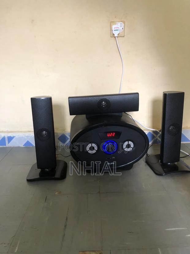 Bluetooth Speaker - thumbnail 2