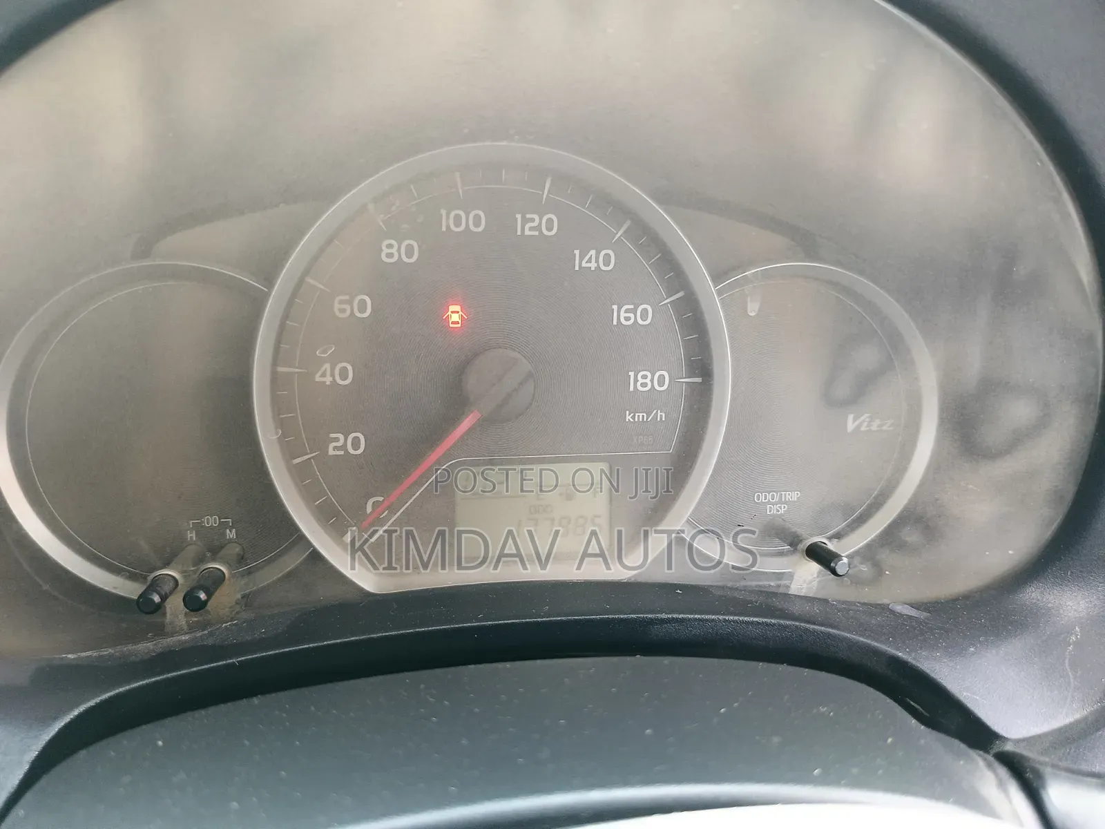 Toyota Vitz 1.3 FWD 5dr 2014 Gray