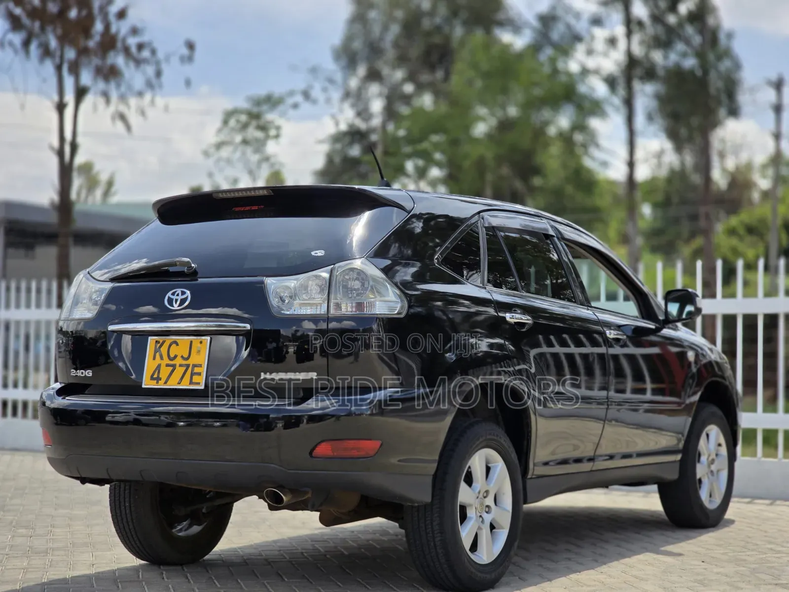 Toyota Harrier 2.4 2010