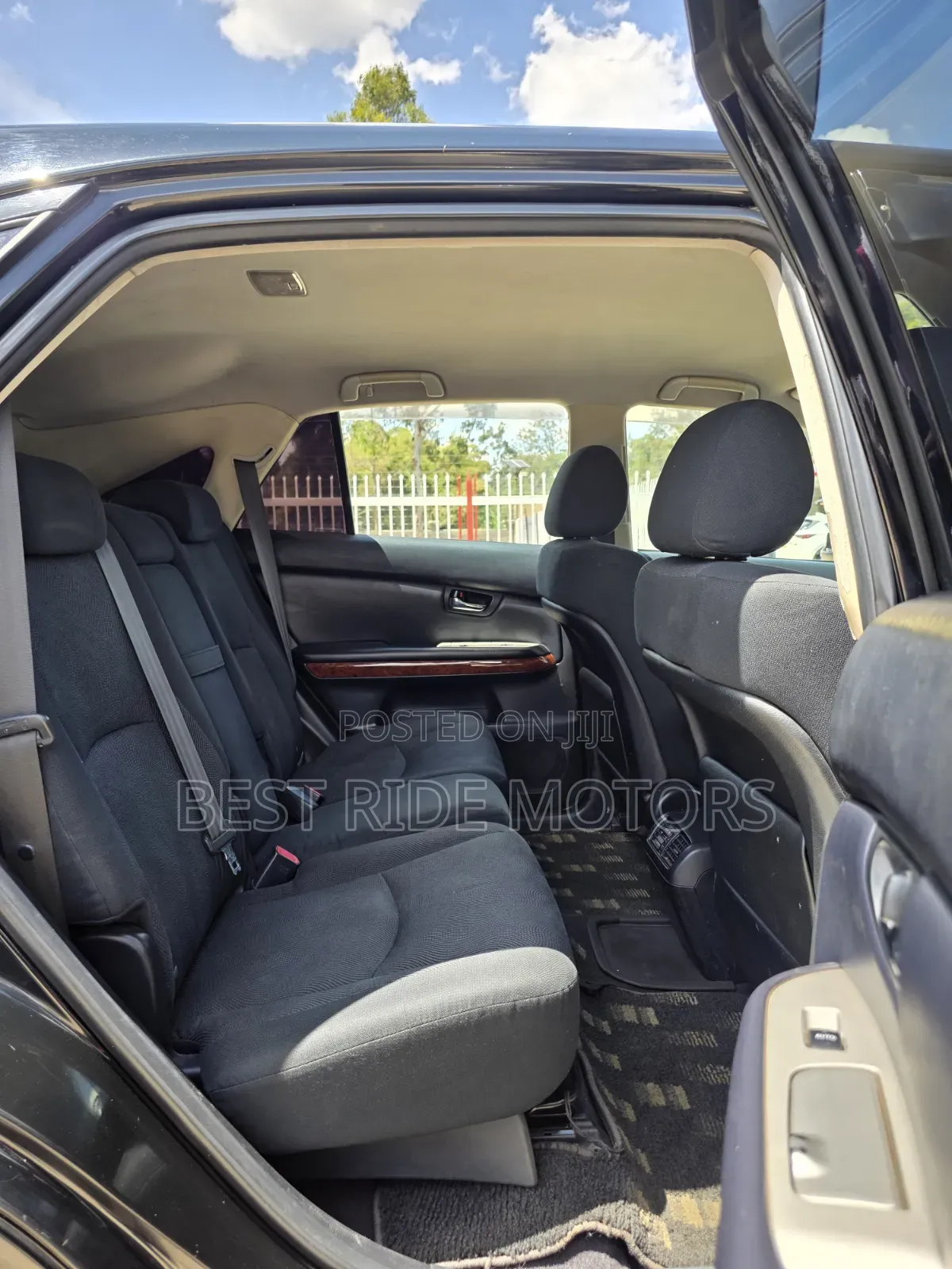 Toyota Harrier 2.4 2010