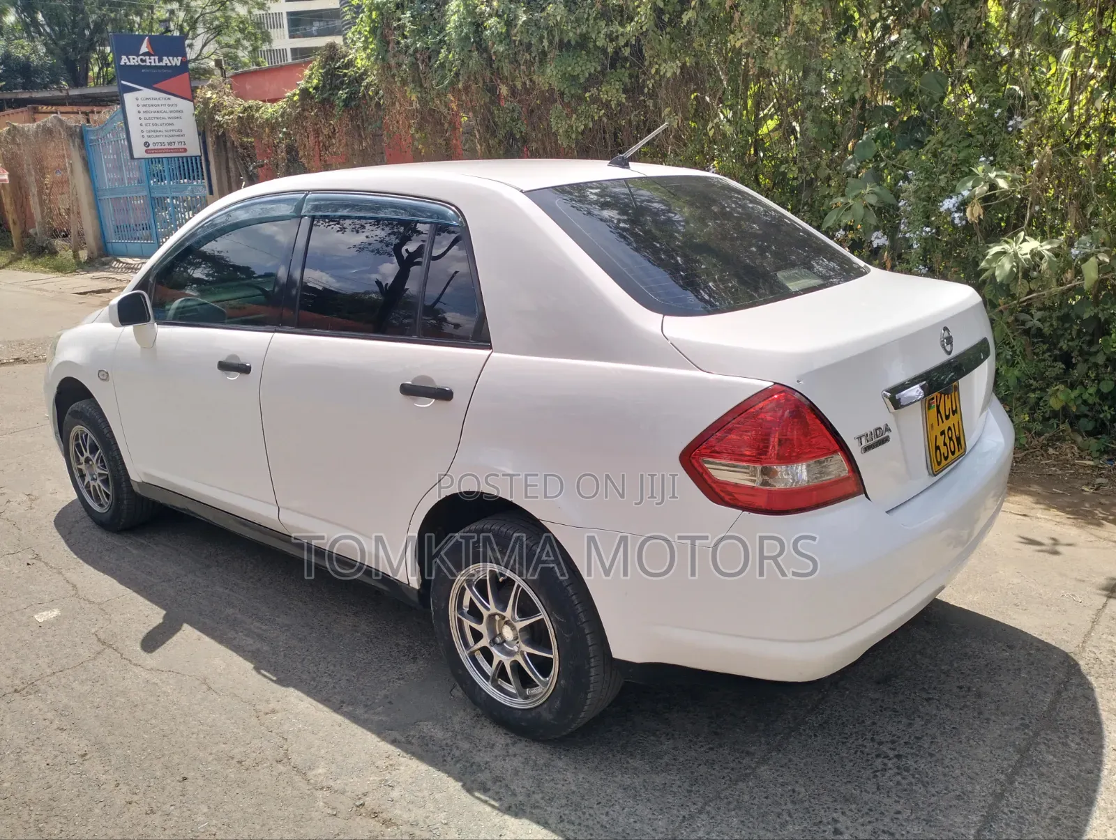 Nissan Tiida 2012 White