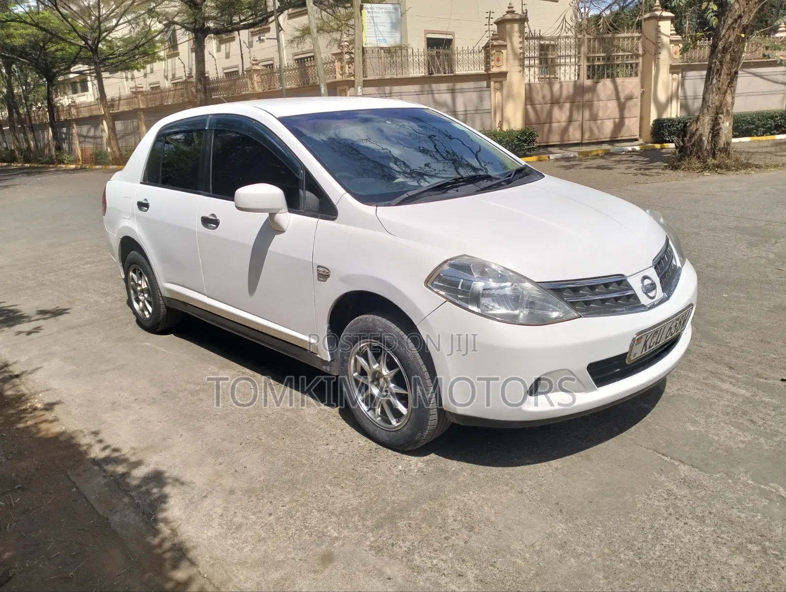 Nissan Tiida 2012 White